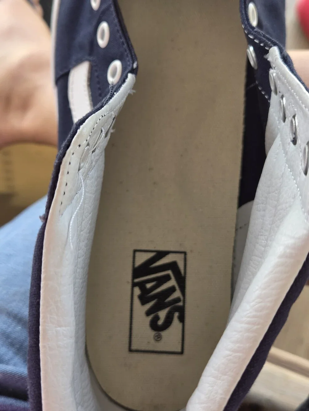 Vans Sk8-Hi Navy Blue High-Tops – Men's Size 12 (Like New)